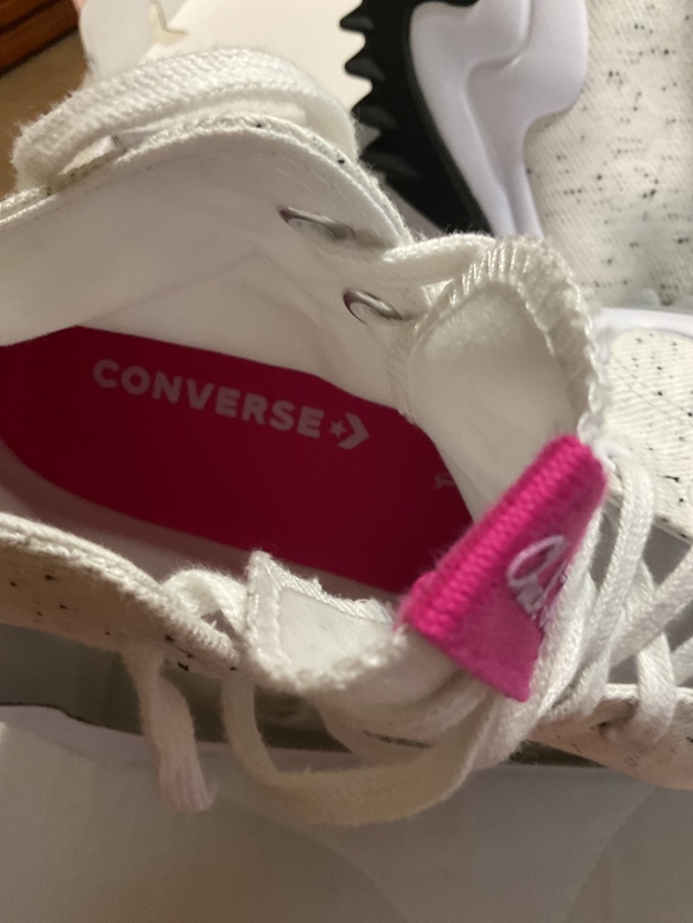 Converse - Picture 6 of 10